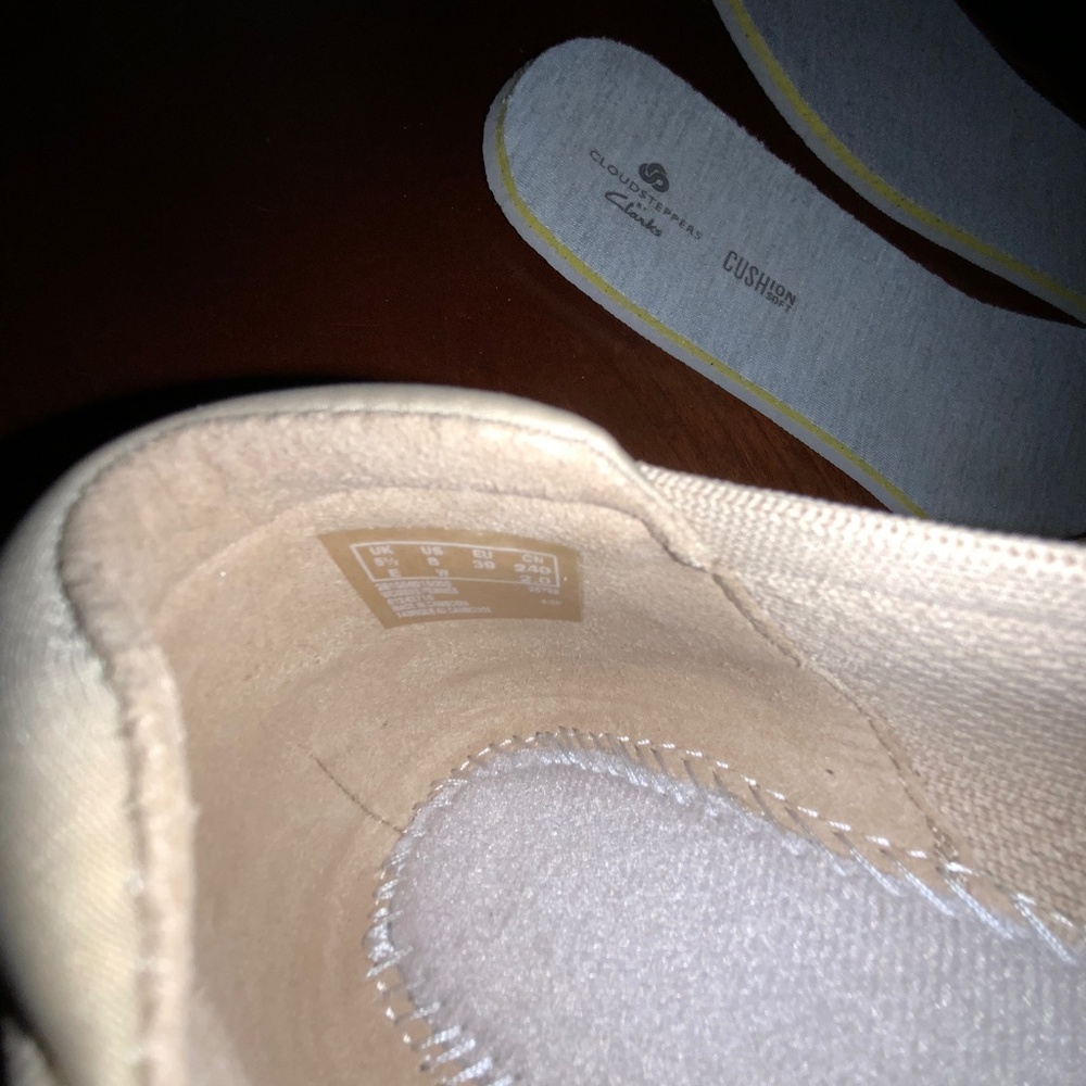 CLARKS TAN KNIT BALLET FLAT  8W. CLOUDSTEPPER - Picture 8 of 11